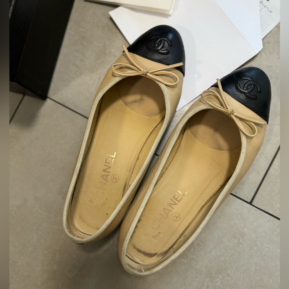 Authentic Chanel Nude/Black Cap Toe Ballet Flat Size 38 - Picture 8 of 9